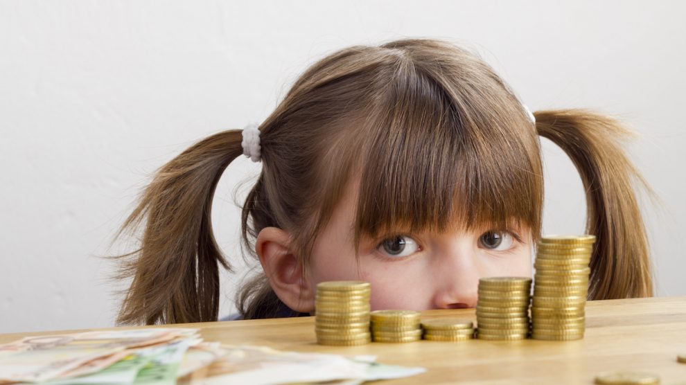Dürfen Eltern Geld vom Kindersparbuch abheben