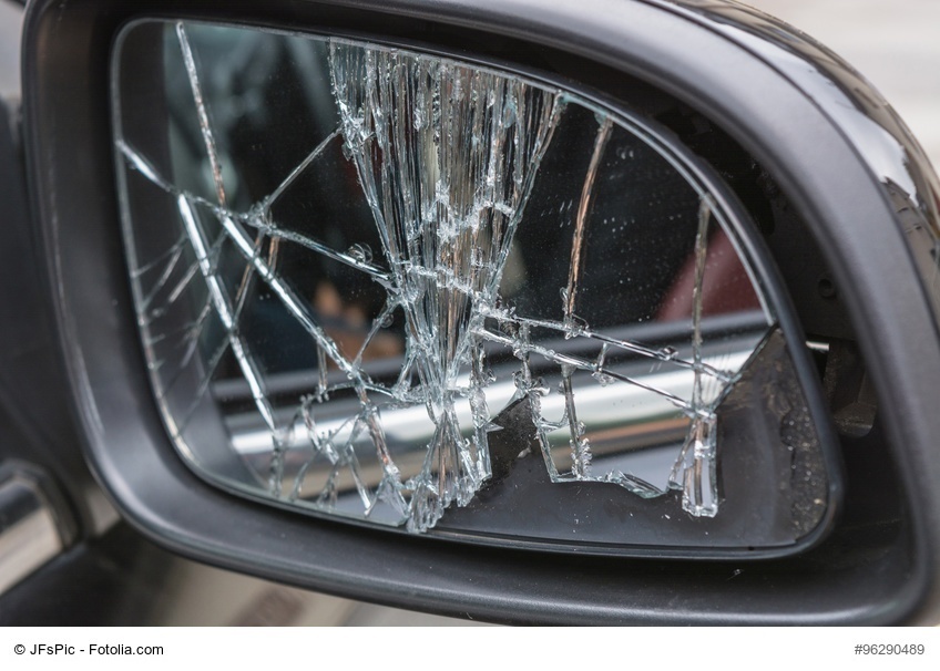 Fahren mit kaputtem Außenspiegel – das müssen Sie wissen